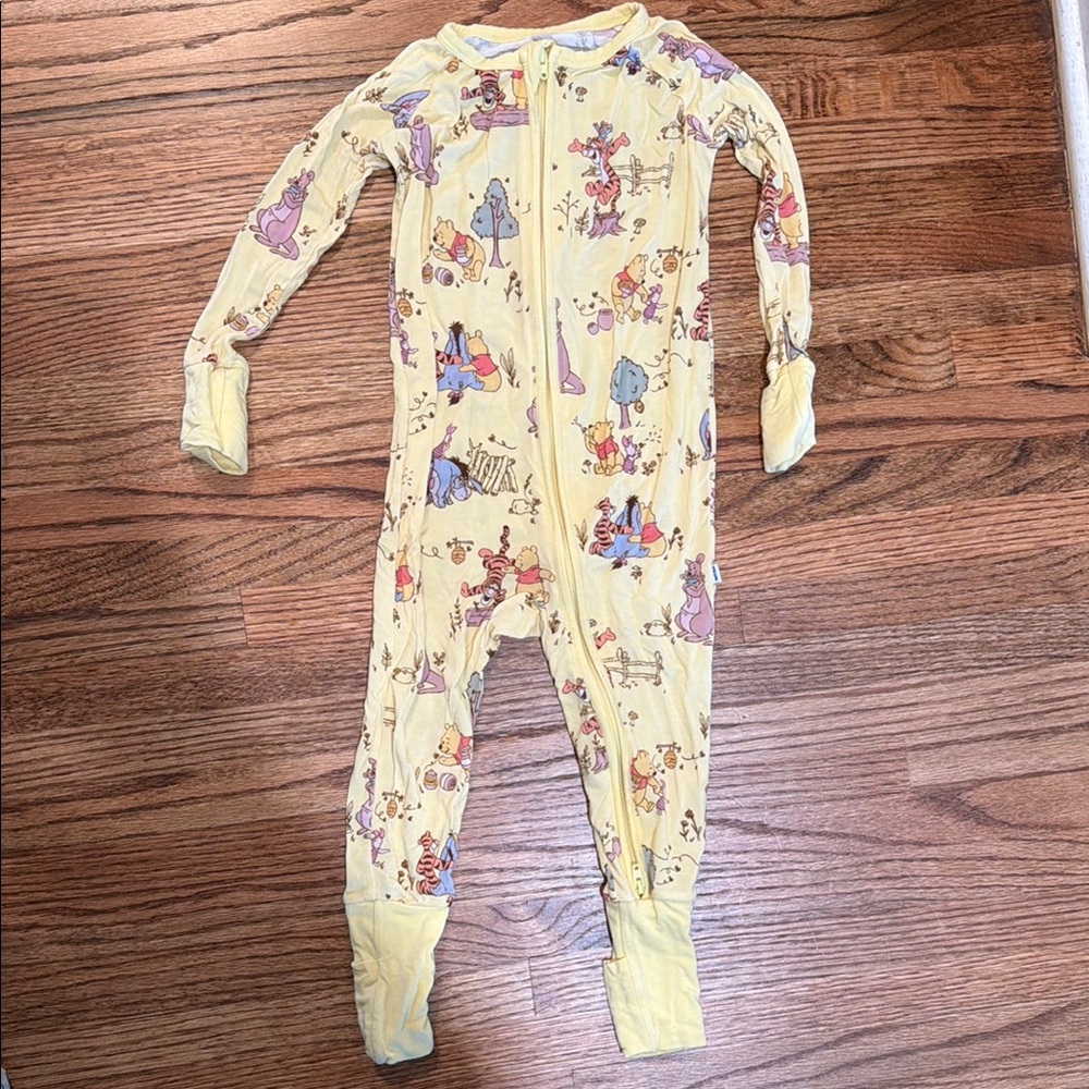 Little Sleepies playtime with Pooh 12-18 month zippy